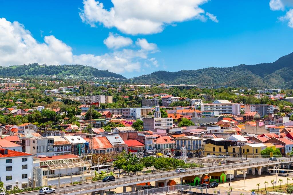  Guadeloupe COVID-19 cluster affects other islands 