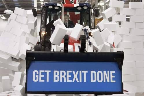 UK announces £200m fund for ports to deal with post-Brexit strain