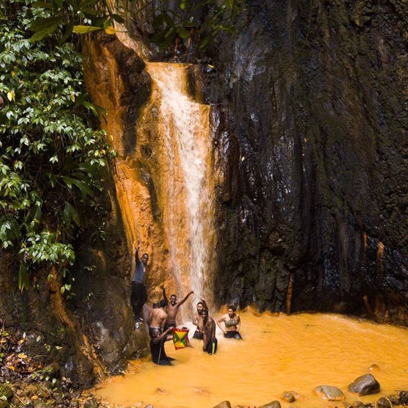 Golden Falls 